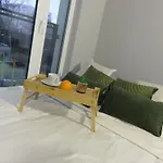 아파트 Nowoczesny Z Garazem I Balkonem Mokotow
