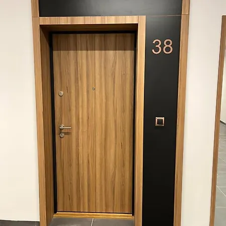 Nowoczesny Z Garazem I Balkonem Mokotow Warszawa