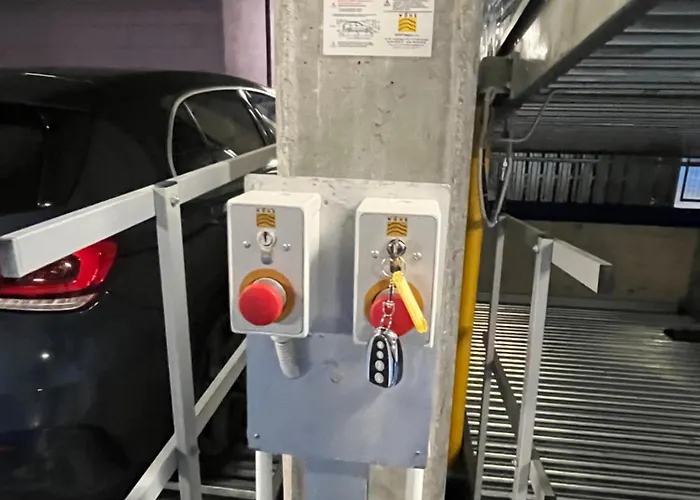 Nowoczesny Z Garazem I Balkonem Mokotow *